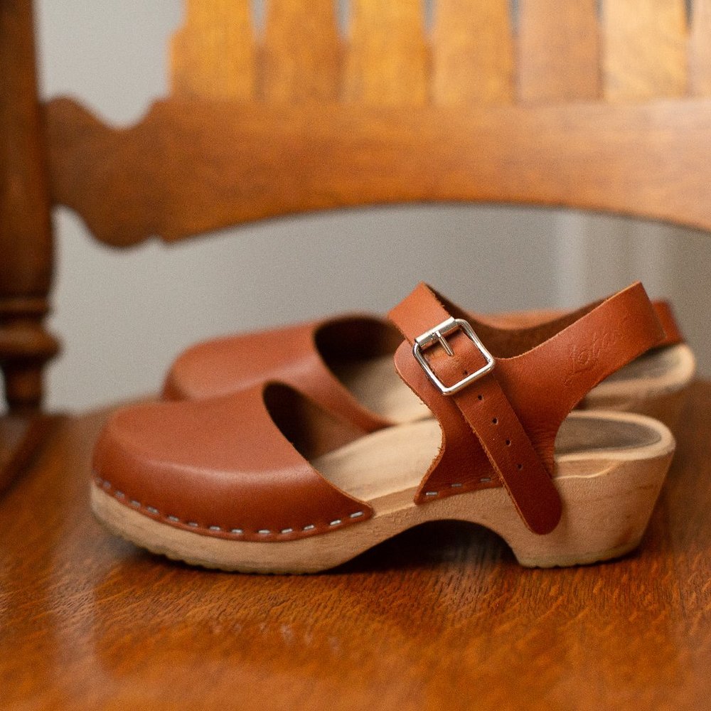 Lotta From Stockholm Low Wood Tan Clogs
